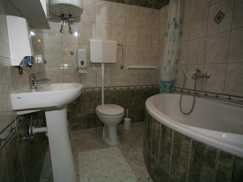 Apartments Vrata Baranje Bilje Rom bilde